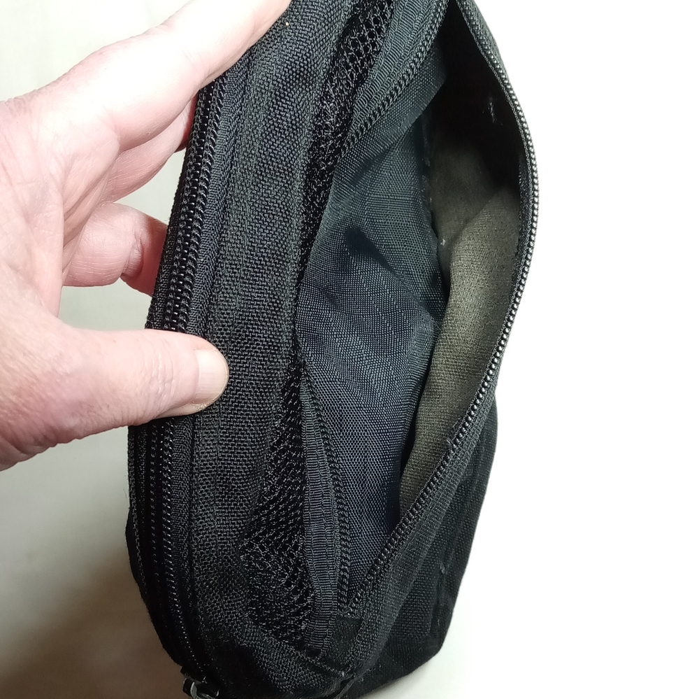 Jansport Black Canvas Unisex Travel Pouch Bag View 5